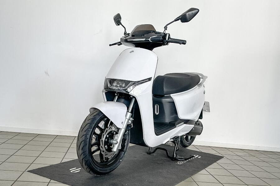 Elektro Roller Ecooter E3R, originalverpackt